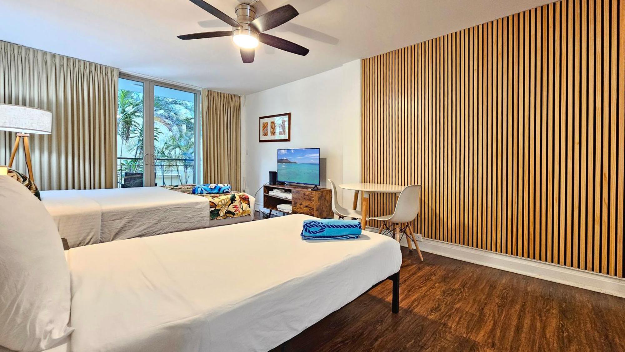 2413 Kuhio