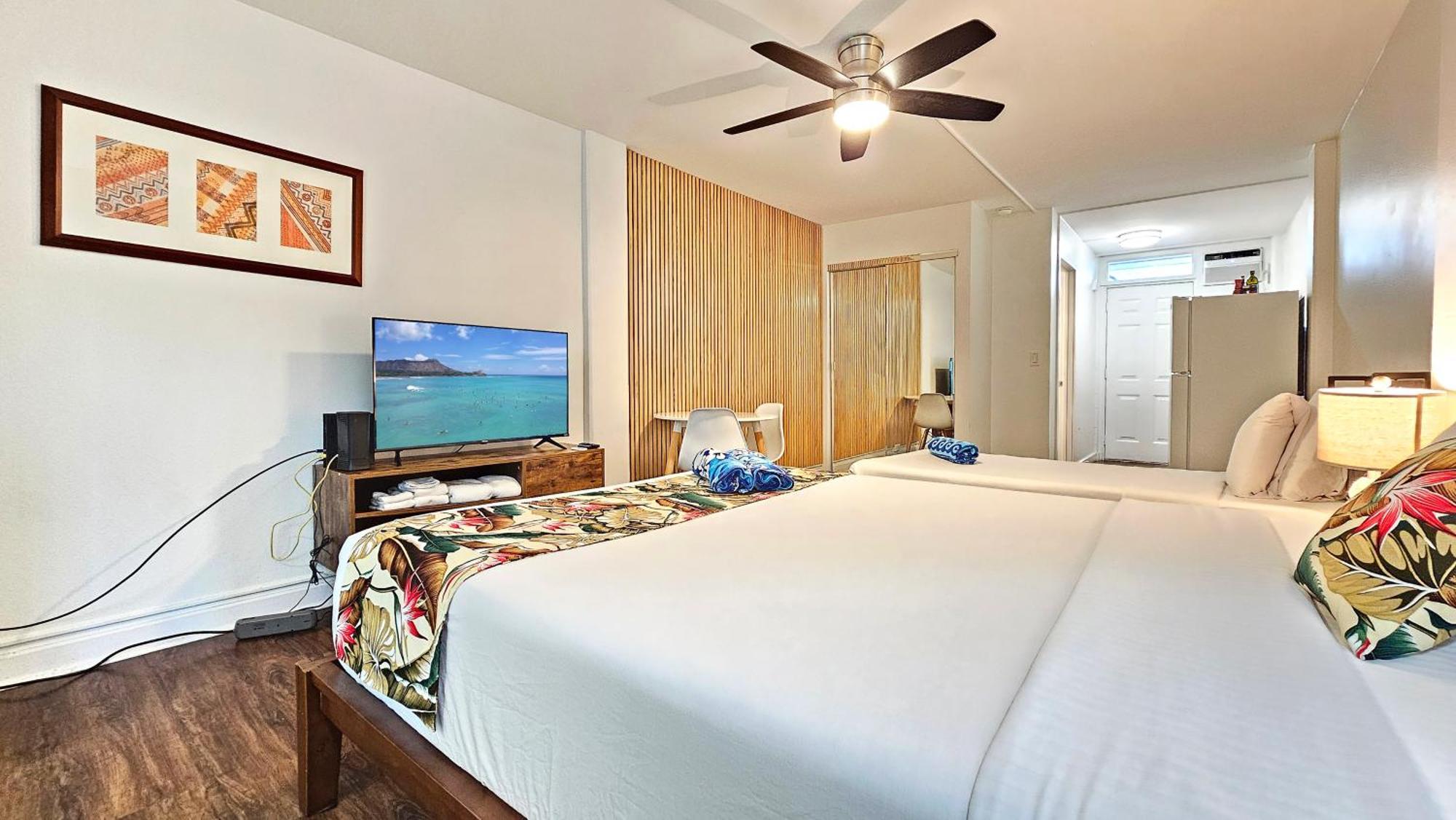 Apartment 2413 Kuhio