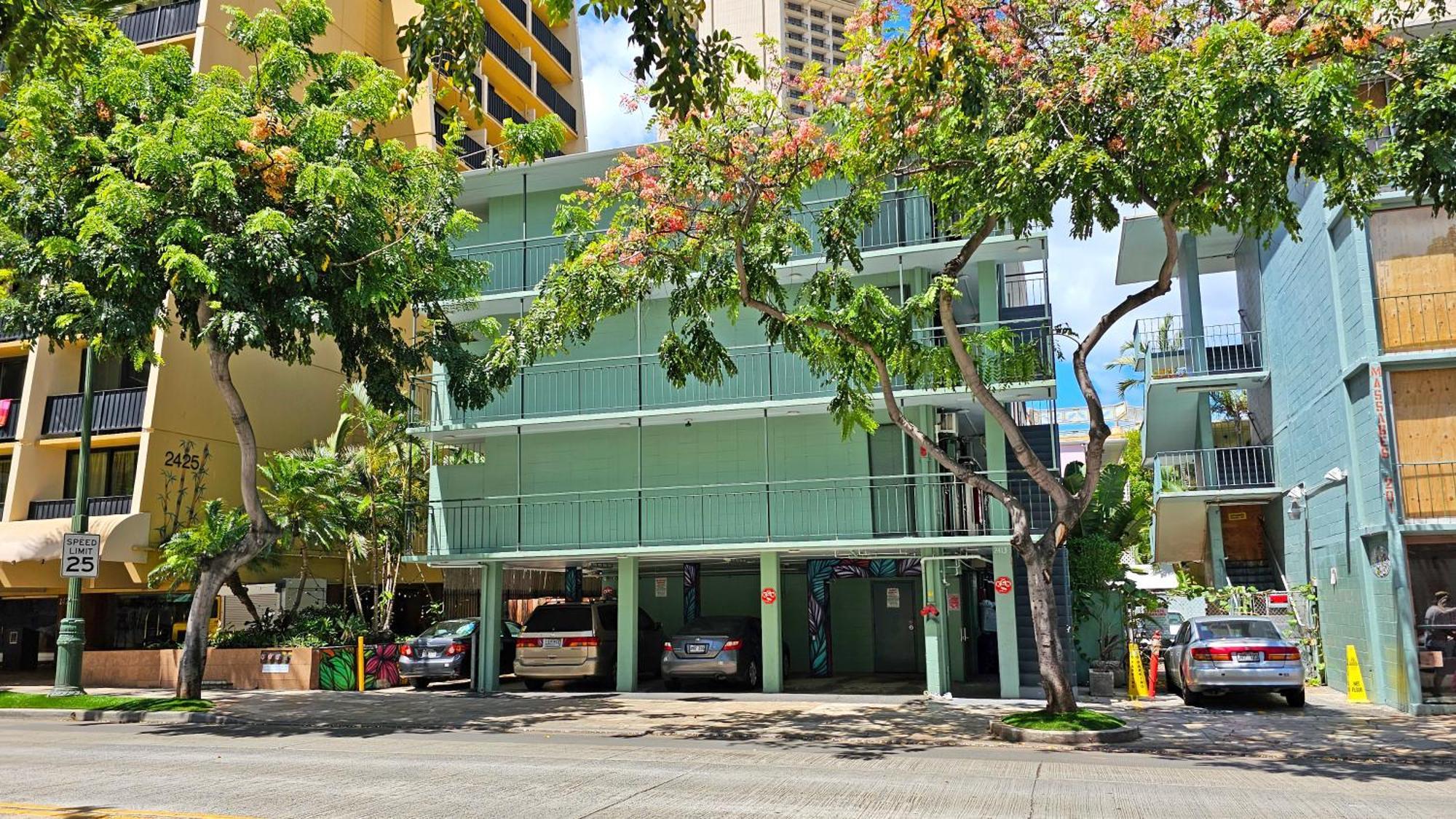 2413 Kuhio * Honolulu